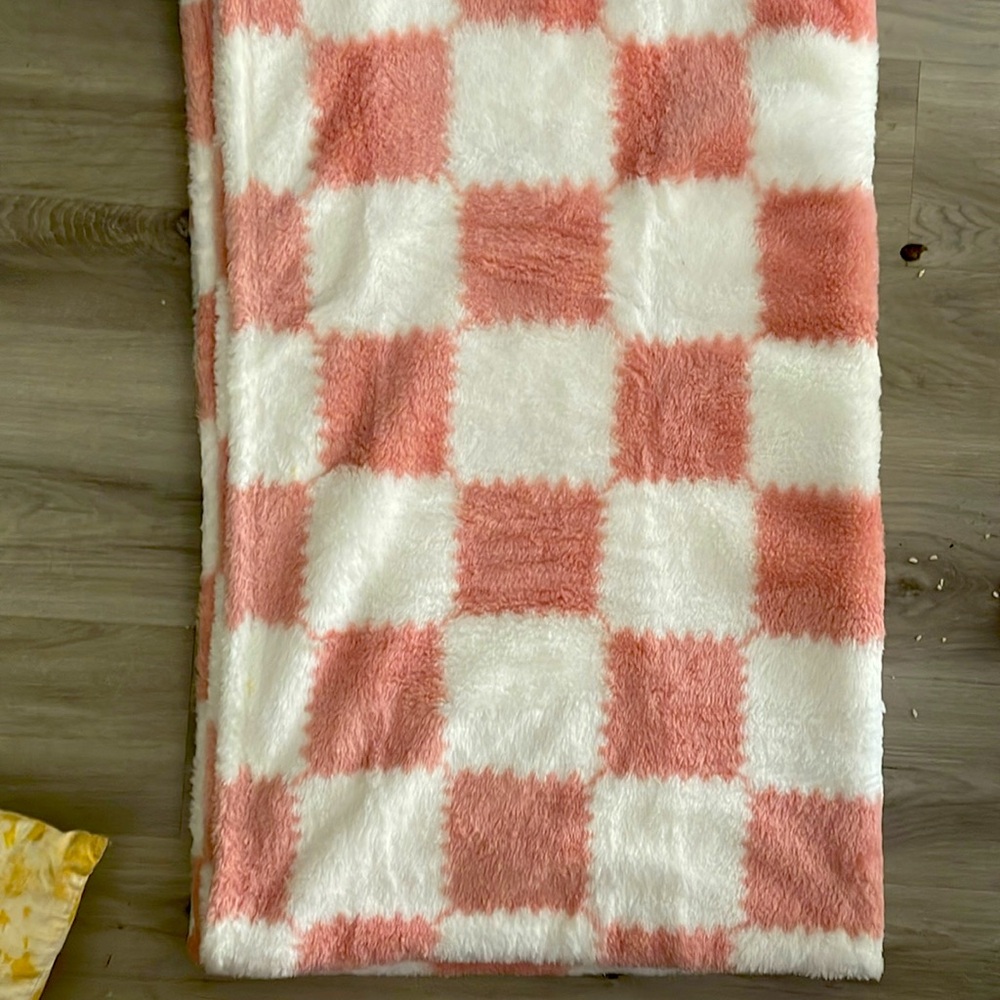 Checkered Fleece Blanket